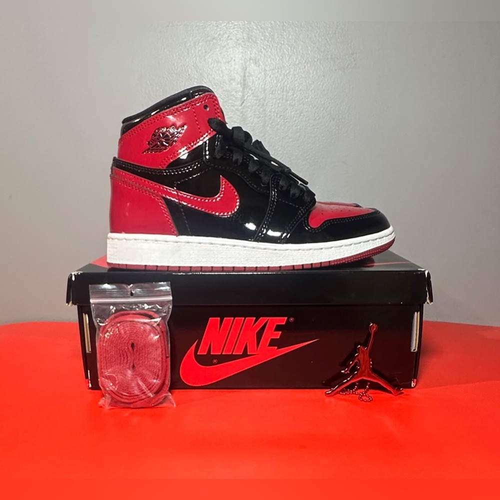 Size 5 (GS) - Jordan 1 Retro OG High Patent Bred